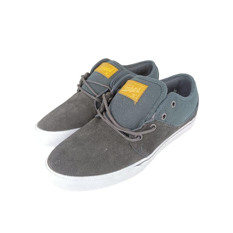 Globe Mahalo Black Tan Size 10 Shoes